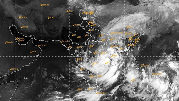 No cyclone for now, IMD says. Rain to visit these states as system moves inland