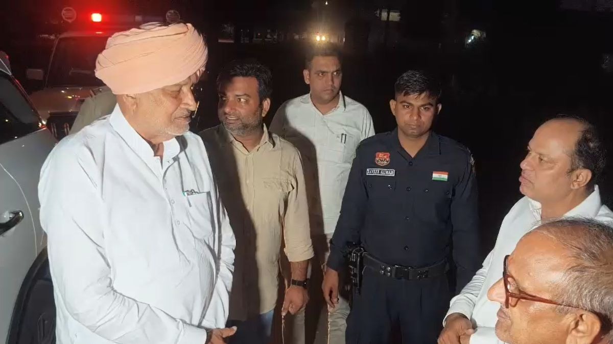 देर रात करनाल मंडी पहुंचे कृषि मंत्री