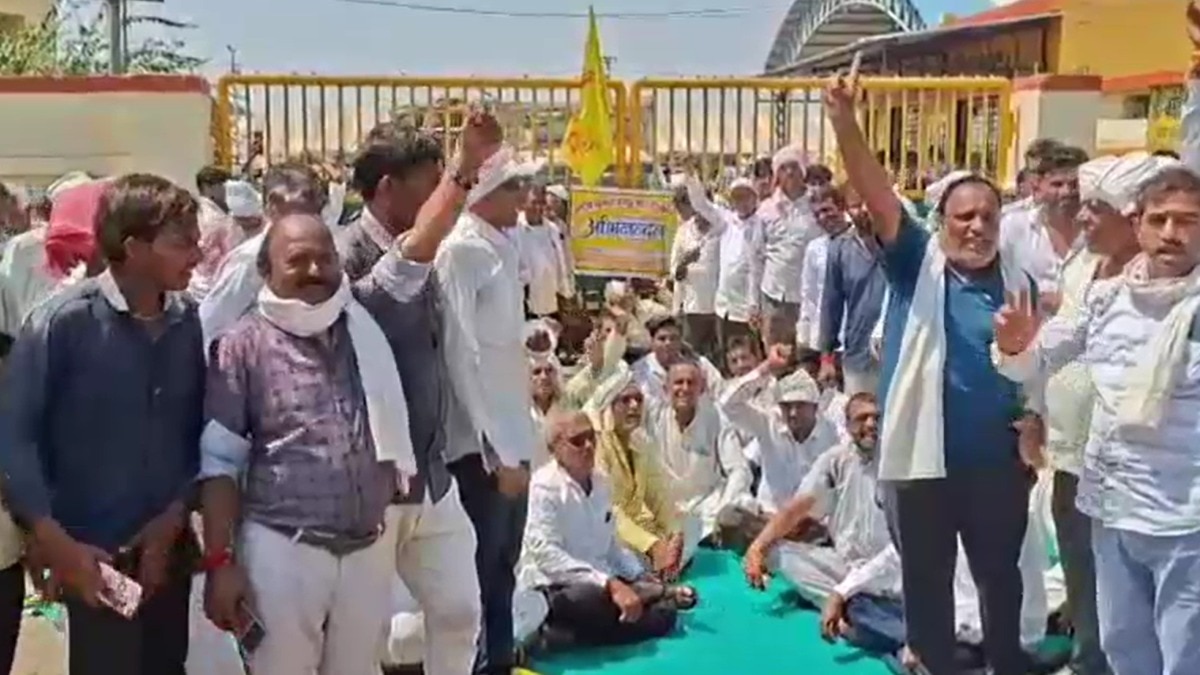 Khargone Farmers Protest