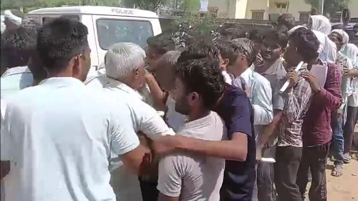 खाद के लिए किसानों की मारामारी