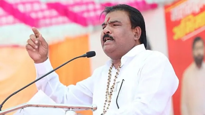 किसान आत्महत्या पर शिवसेना विधायक का विवादित बयान, बोले- अंतिम संस्कार में भी न जाएं लोग