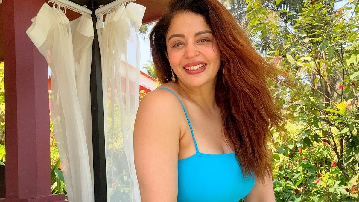 Neha Pendse Hot Photos Neha Pendse Hot Photos