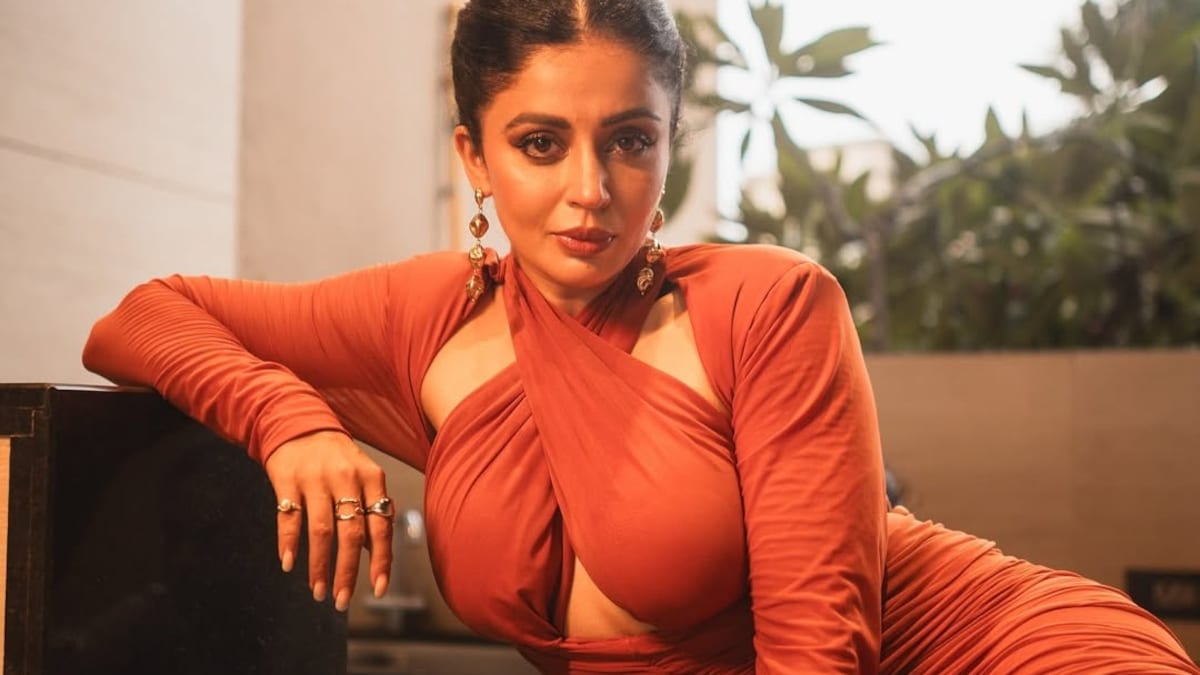 Neha Pendse Hot Photos Neha Pendse Hot Photos