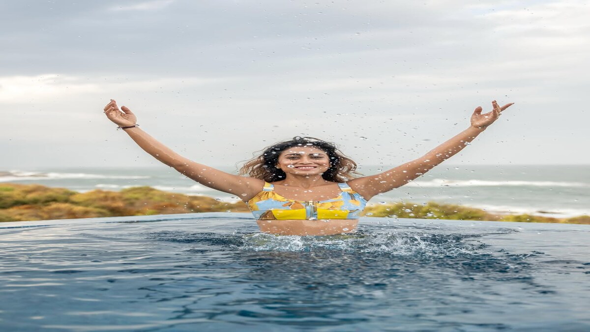 आंद्रे पहिल्यांदा यॉटमध्ये भेटला आंद्रे पहिल्यांदा यॉटमध्ये भेटला