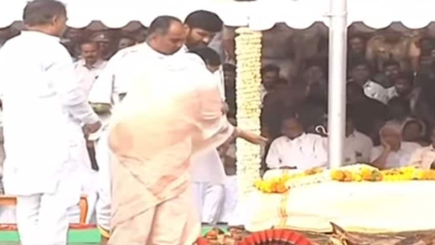 अजितदादांचं शेवटचं दर्शन अजितदादांचं शेवटचं दर्शन