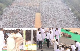 कार्यकर्ते धाय मोकलून रडले ,अजितदादांना अखेरचा निरोप देताना लाखोंचा जनसागर हळहळला Ajit Pawar funeral