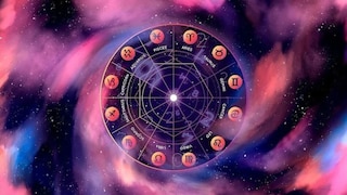Astrology: गुरू आणि शुक्र ग्रहाच्या विशेष गोचरमुळे धनाचा वर्षाव! कोणत्या राशींना मिळणार हे वरदान? Astrology: गुरू आणि शुक्र ग्रहाच्या विशेष गोचरमुळे धनाचा वर्षाव! कोणत्या राशींना मिळणार हे वरदान?