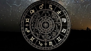 Astrology : एप्रिल महिन्यात शनिचा कठीण काळ, 'या' राशींचं काही खरं नाही Astrology : एप्रिल महिन्यात शनिचा कठीण काळ, 'या' राशींचं काही खरं नाही