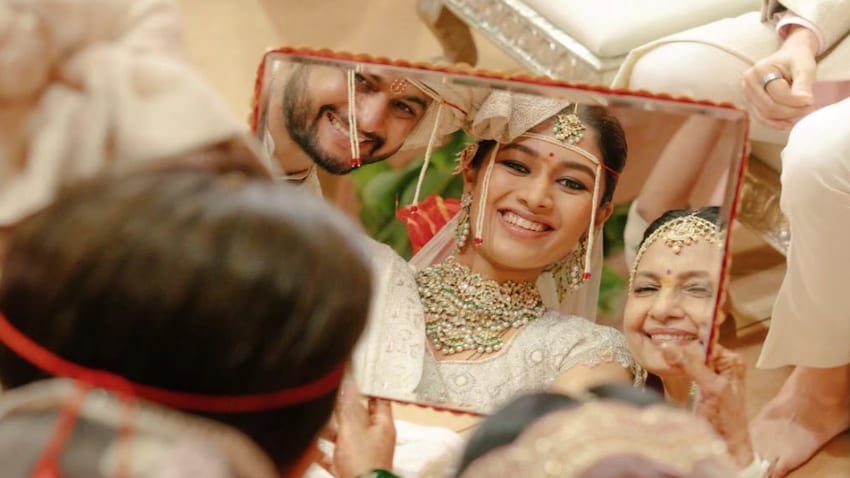 Revati Sule And sarang Lakhani Marriage Photo Revati Sule And sarang Lakhani Marriage Photo