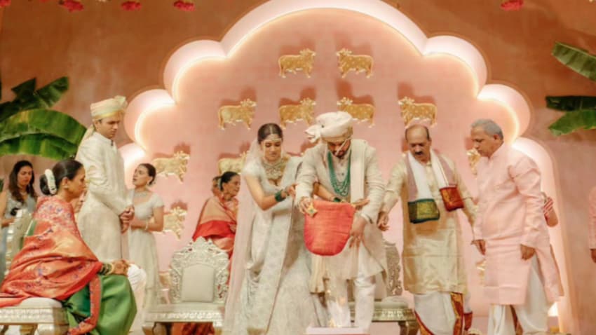 Revati Sule And sarang Lakhani Marriage Photo Revati Sule And sarang Lakhani Marriage Photo