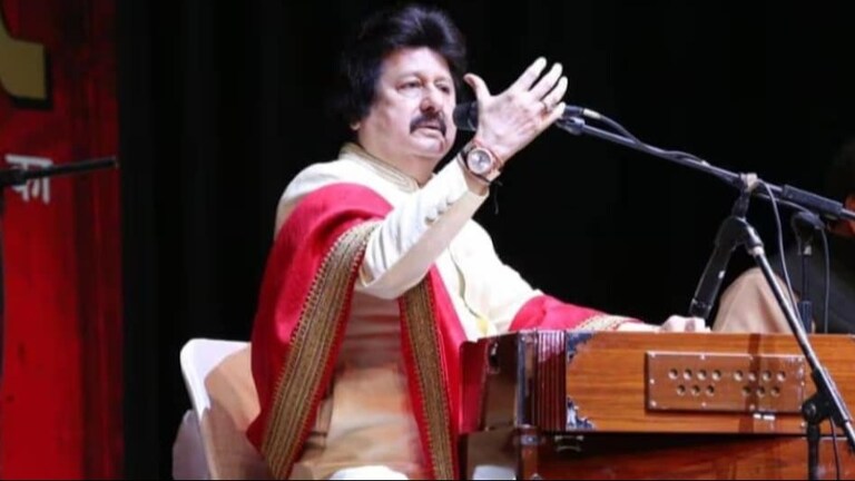 Pankaj Udhas: प्रसिद्ध गायक पंकज उधास यांचं निधन, बॉलिवूडवर शोककळा पंकज उधास यांचं निधन