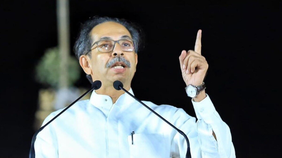 उद्धव ठाकरे झाले भावूक