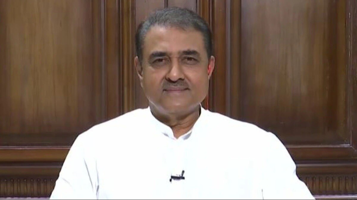 केंद्रीय अन्वेषण विभागाने (CBI)अजित पवारांच्या राष्ट्रवादी काँग्रेस पक्षाचे नेते प्रफुल पटेल यांच्यावर 2017 मध्ये नोंदवलेला भ्रष्टाचाराचा खटला बंद केला आहे.