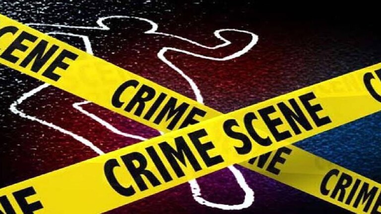 Honour killing : परभणी हादरली! आईवडिलांनी मुलीचा घोटला गळा, रात्रीच जाळला मृतदेह या गावातील 19 वर्षीय तरूणीचे गावातील इतर जातीतील तरूणासोबत प्रेमसंबंध होते