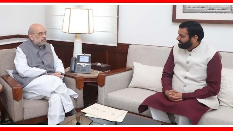Haryana Politics : भाजपला झटका! अपक्ष आमदारांनी सोडली साथ, काँग्रेसला दिला पाठिंबा केंद्रीय गृहमंत्री अमित शाह आणि हरयाणाचे मुख्यमंत्री नायब सिंग सैनी