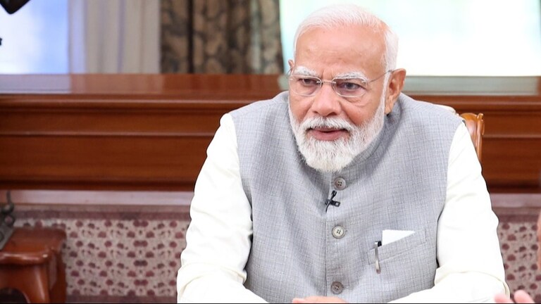 PM Modi Interview: 'पुतीनचा मला फोन आलेला.. जगाला विश्वास आहे निवडणुकीत पुन्हा...', PM मोदींचं मोठं विधान PM मोदींचं मोठं विधान