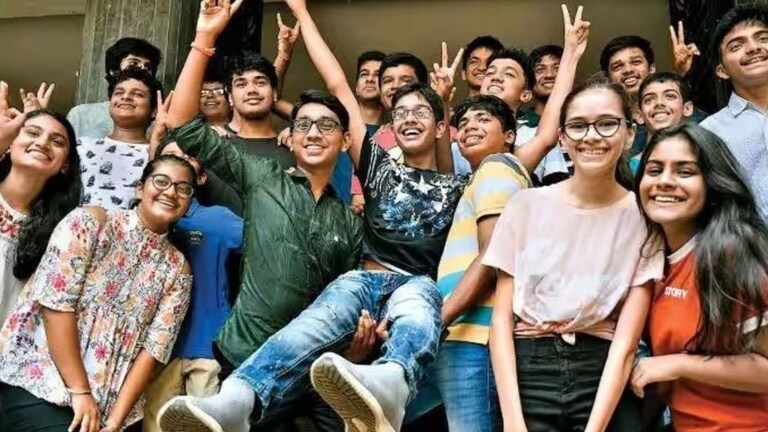 Maharashtra SSC Result 2024: बेस्ट ऑफ लक! दहावीचा निकाल जाहीर, अशी मिळवा मार्कशीट Mumbai Tak