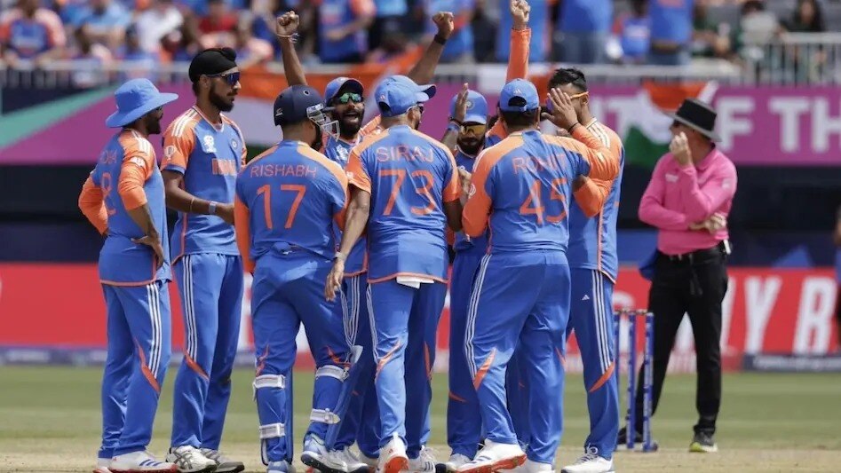 IND vs PAK: बुमराह-पंड्याचा तर विषयच नाही... पाकिस्तानचा धुव्वा उडवत, रचला इतिहास! Mumbai Tak