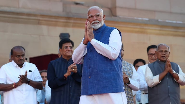 Budget 2024: पंतप्रधान मोदींचं ब्रम्हास्त्र, संपूर्ण गेमच पलटणार? पंतप्रधान मोदी हे अर्थसंकल्पात एक नवं ब्रम्हास्त्र आणू शकतात