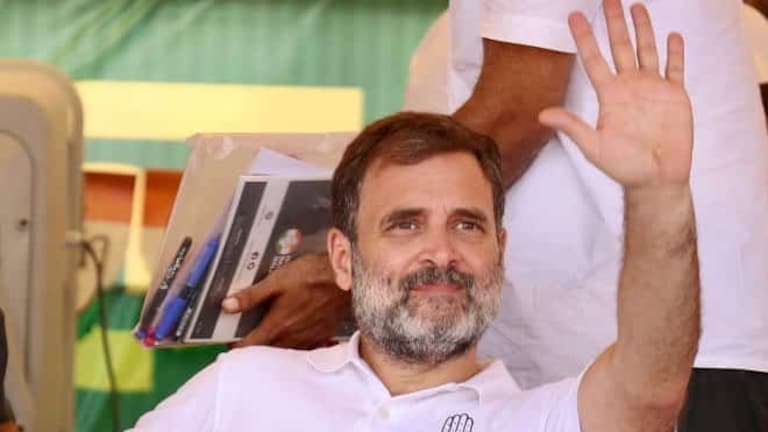 Congress: 'शिवसेनेसोबत आपल्याला..', राहुल गांधींच मोठं विधान; काँग्रेसच्या बैठकीतील Inside Story काँग्रेसच्या बैठकीतील Inside Story