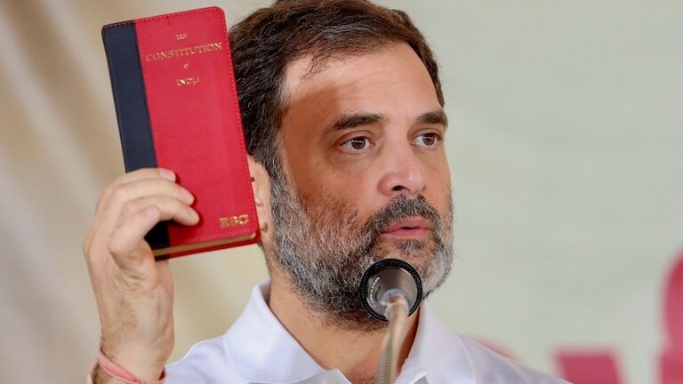 राहुल गांधी बनणार लोकसभेतील विरोधी पक्षनेते, INDIA ब्लॉक बैठकीत निर्णय राहुल गांधींवर प्रचंड मोठी जबाबदारी, मिळणार 'हे'पद