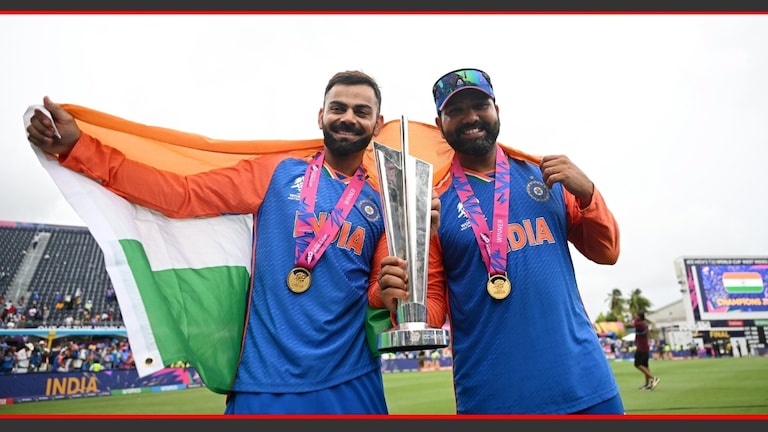 Virat Kohli : 'विराट' विजयानंतर कोहलीने केली मोठी घोषणा, चाहत्यांना धक्का! रोहित शर्मासोबत विराट कोहली.