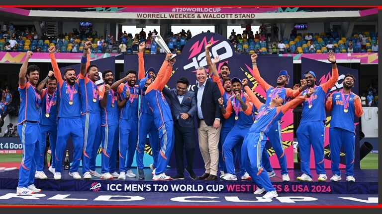 T20 World Cup ट्रॉफीसोबत 'टीम इंडिया'ला मिळाले 'इतके' कोटी; इतर संघांना किती कोटी? दक्षिण आफ्रिकेला हरवत टीम इंडियाने टी20 विश्व चषकावर नाव कोरले.