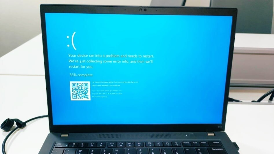 Microsoft चे सर्व्हर ठप्प, बँका ते फ्लाइट सारंच विस्कळीत