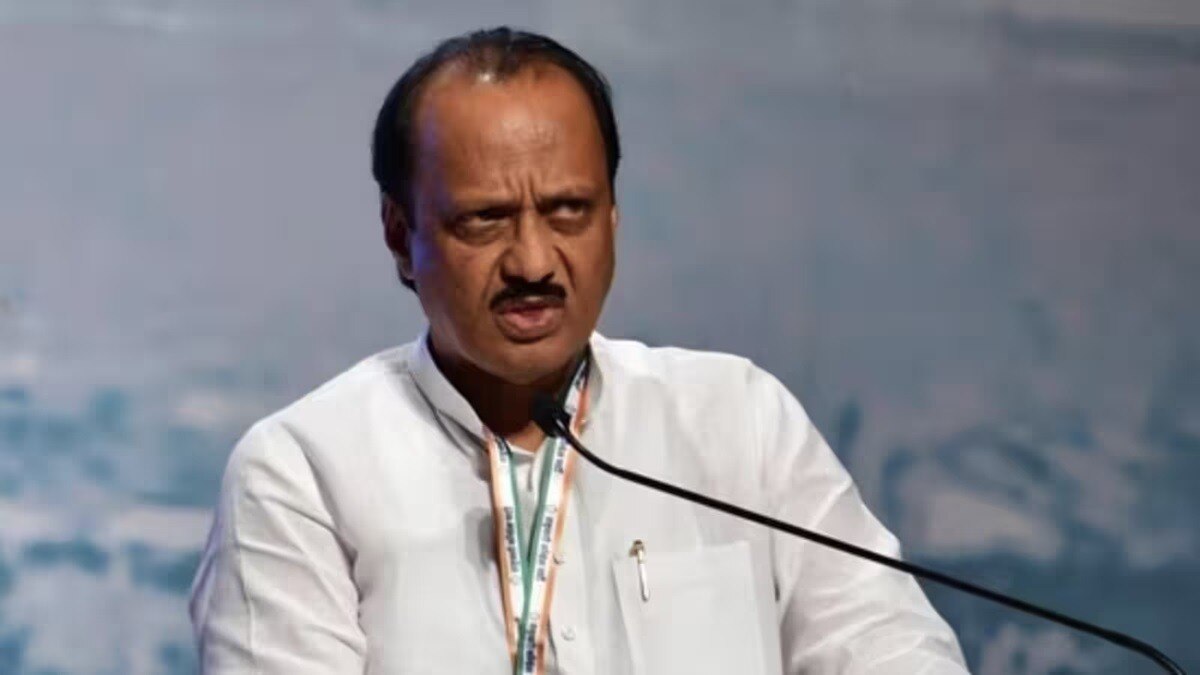 अजित पवारांच्या याच विधानावर आता विरोधकांनी त्यांच्यावर टीका करायला सुरूवात केली आहे.