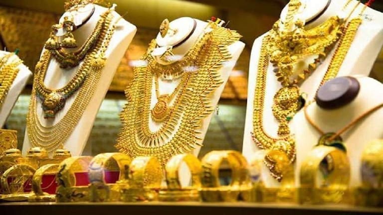 Gold Prices Today in Mumbai : सोन्याच्या दरात पुन्हा वाढ! खरेदीपूर्वी 1 तोळ्याचा भाव जाणून घ्या... Mumbai Tak