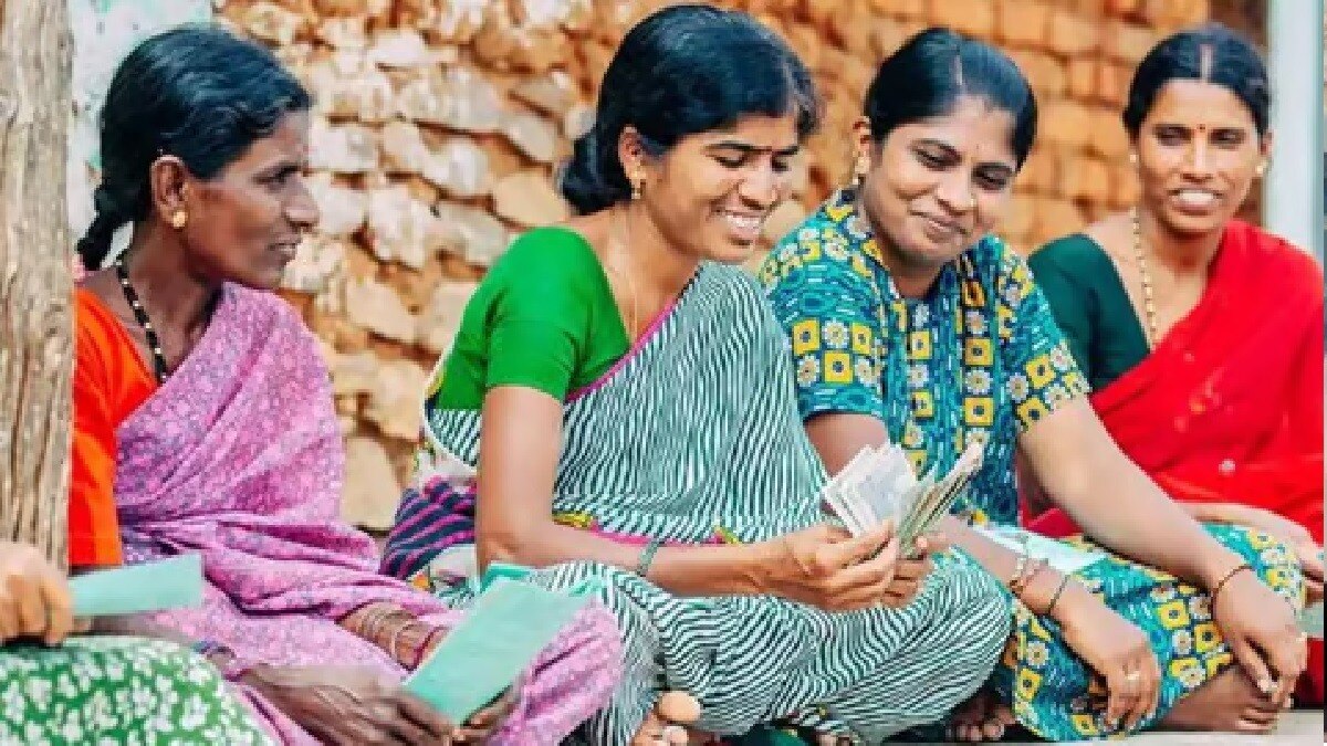  मराठीतून अर्ज भरलेल्या महिलांना मोठा धक्का बसला होता.