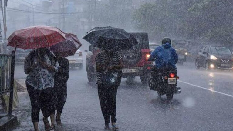 Maharashtra Weather : महाराष्ट्रातील 'या' जिल्ह्यांना पावसाचा इशारा! पहा IMD चा अंदाज Mumbai Tak