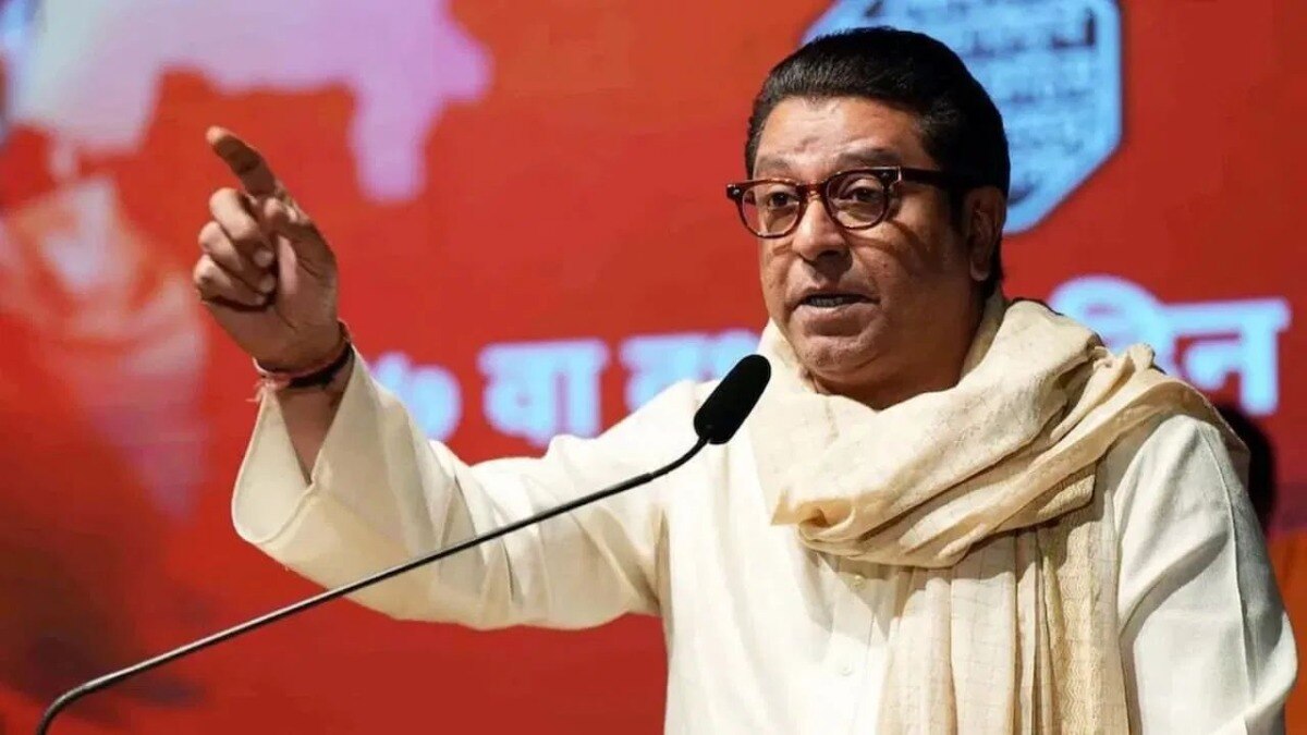मनसे अध्यक्ष राज ठाकरे सध्या महाराष्ट्र दौऱ्यावर आहेत.