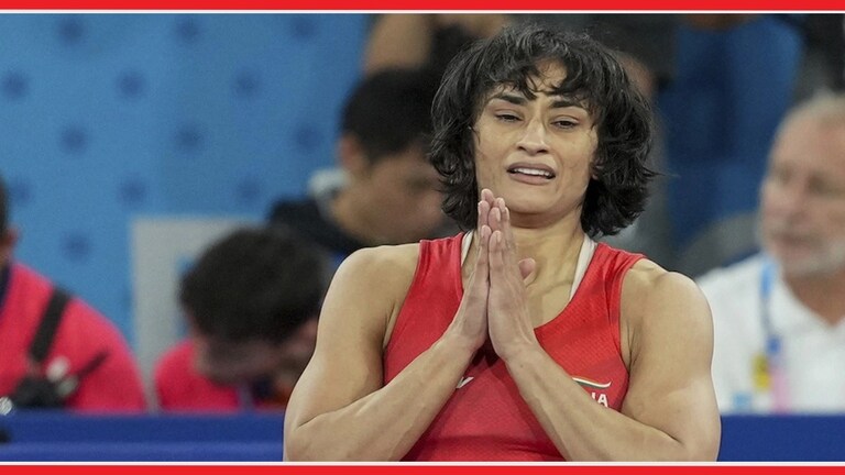 Vinesh Phogat Silver Case: विनेशने सोडले ऑलिम्पिक व्हिलेज; निकाल नेमका कधी लागणार? कुस्तीपटू विनेश फोगाट.