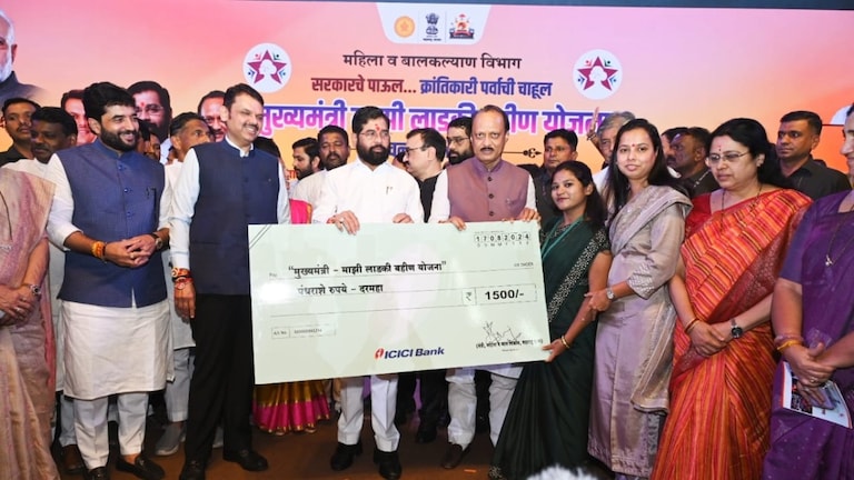 माझी लाडकी बहीण योजनेच्या जाहिरातीचा GR पाहिलात का?, नेमका खर्च... माझी लाडकी बहीण योजनेच्या जाहिरातीचा नेमका खर्च किती?