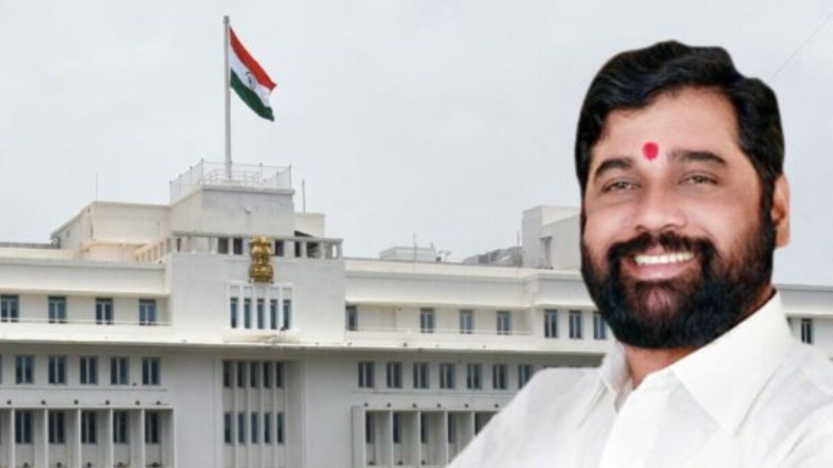 महाराष्ट्रात केंद्राप्रमाणं सुधारित राष्ट्रीय निवृत्तीवेतन योजना लागू करण्यात येणार आहे.