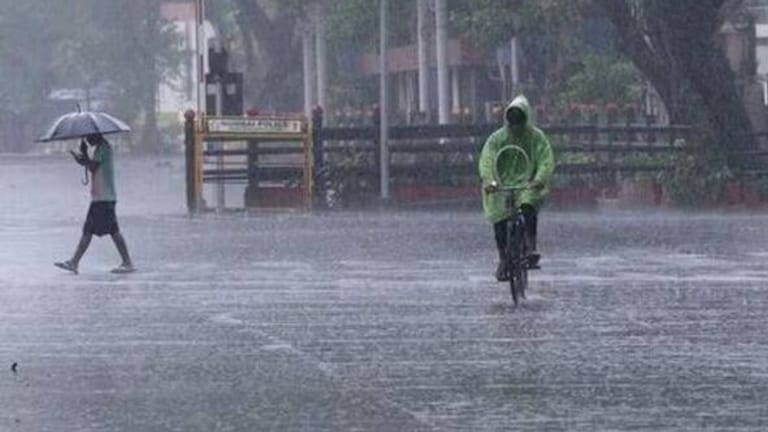 Maharashtra Weather: सोसाट्याच्या वाऱ्यासह मुसळधार! IMD चा 'या' जिल्ह्यांना अलर्ट जारी Mumbai Tak