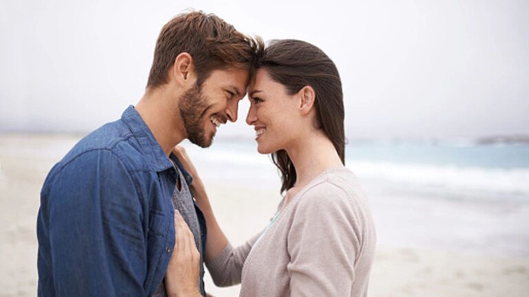 Relationship Tips : नातं जुळण्याआधीच तुटेल..., वयाच्या तिशीत डेटिंग करताना 'या' चुका टाळा  वयाच्या तिशीत डेटिंग करताय