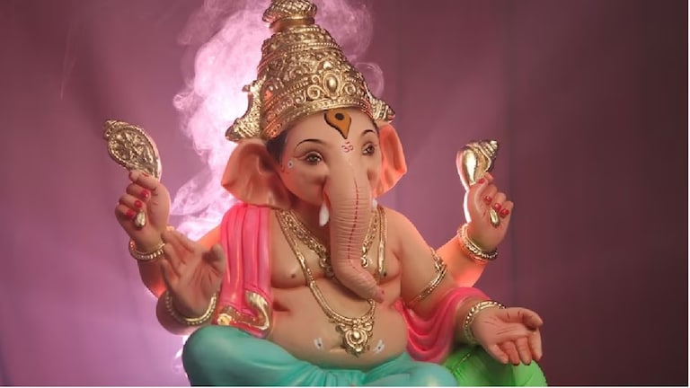 Ganesh Chaturthi: 2025, 2026, 2027 साली कोणत्या तारखेला येणार गणपती बाप्पा? पुढच्या वर्षी तर... आता 11 दिवसांचा पाहूणचार करून बाप्पा निरोप घेणार आहेत.