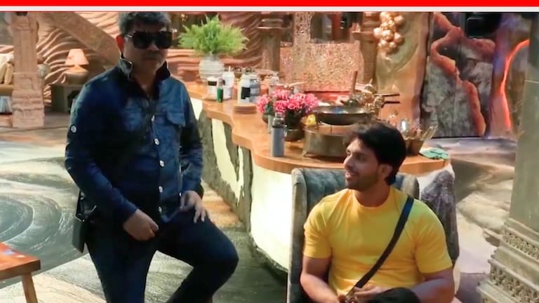 Bigg Boss 18: "मुंबईवर मी राज करतो, उद्धव ठाकरे आणि शरद पवार..", गुणरत्न सदावर्तेंनी फोडला राजकीय बॉम्ब Gunratna Sadavarte On Uddhav Thackeray