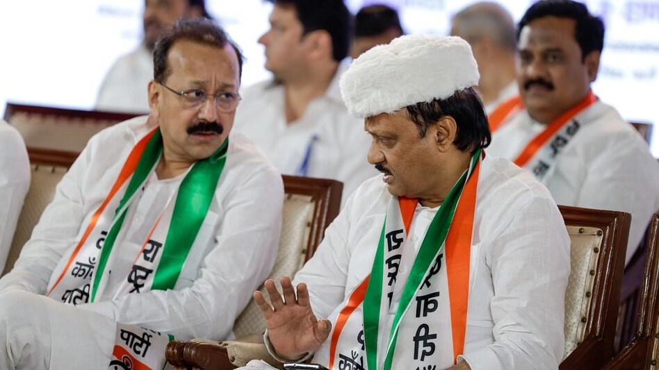 Baba Siddique: बाबा सिद्दीकींच्या हत्येच्या बातमीने अजितदादांना बसला धक्का, म्हणाले मला तर... - ajit pawar was shocked by the news of baba siddique murder his first reaction came out -