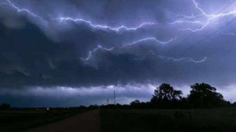 Maharashtra Weather : तो पुन्हा येणार? राज्यात 'या' जिल्ह्यांना पावसाचा इशारा! Mumbai Tak
