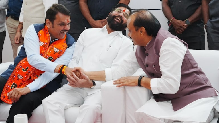 Mumbai Tak Chavadi: 'त्याच दिवशी कळेल अजित पवारांना सोबत घेणं ही चूक होती की नाही...', भाजप आमदाराचं मोठं विधान अजित पवारांबाबत भाजप आमदाराचं मोठं विधान