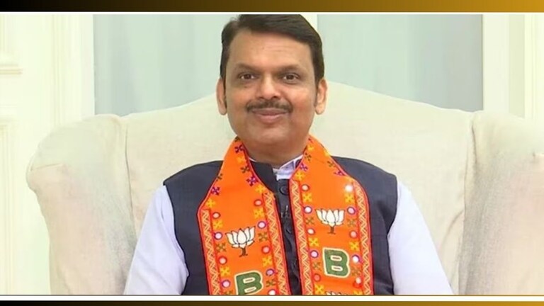 Devendra Fadnavis : मुख्यमंत्रीपदाबाबत देवेंद्र फडणवीसांचं मोठं विधान, म्हणाले; "मी शर्यतीत..." Devendra Fadnavis On Chief Minister Post