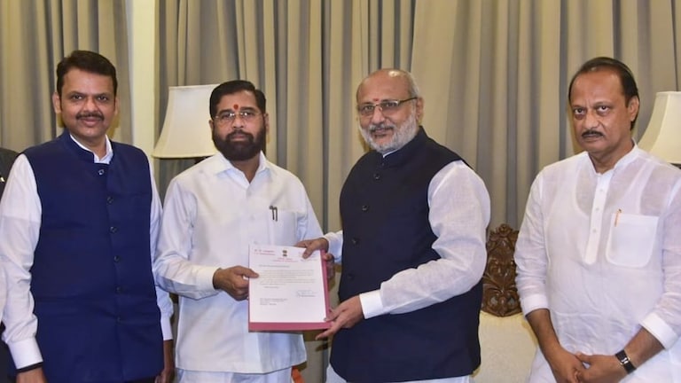 Maharashtra New CM: महाराष्ट्रातील सत्तेचा नवा फॉर्म्युला आला समोर, पण मुख्यमंत्री... महाराष्ट्रातील सत्तेचा नवा फॉर्म्युला आला समोर