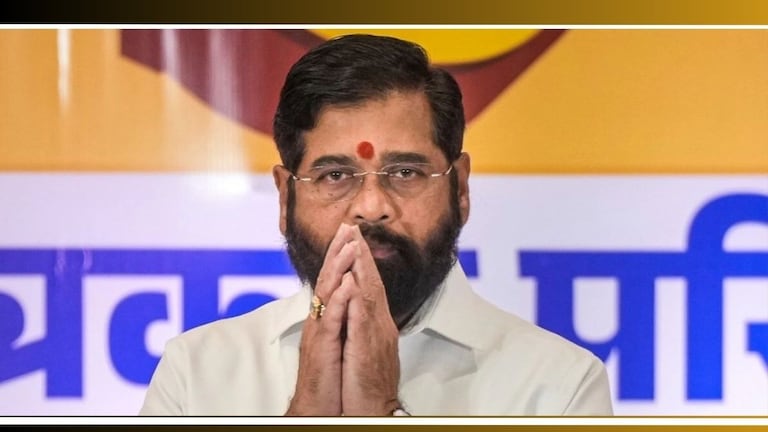 Eknath Shinde: राज्यात राजकीय घडामोडींना वेग! एकनाथ शिंदे अचानक गेले गावाला...दिल्लीत घडलंय तरी काय? Eknath Shinde Latest News Update