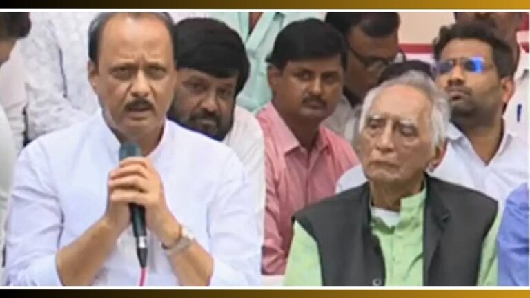 Ajit Pawar: अजित पवारांनी घेतली बाबा आढावांची भेट, म्हणाले,  "त्यावेळी EVM बद्दल कोणी..." Ajit Pawar Meets Baba Adhav