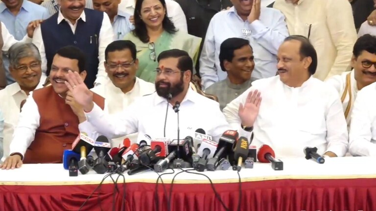 Ajit Pawar Vs Eknath Shinde : 'मी तर शपथ घेणार, त्यांचं काही...' अजितदादांचा टोला, शिंदे म्हणाले; 'दादांना सकाळी-संध्याकाळ...' Mumbai Tak