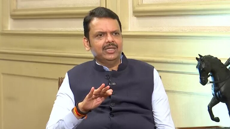 'गृहमंत्री भाजपचाच...' CM फडणवीसांनी शिंदेंचा 'तो' विषय एका मिनिटातच संपवला! Mumbai Tak