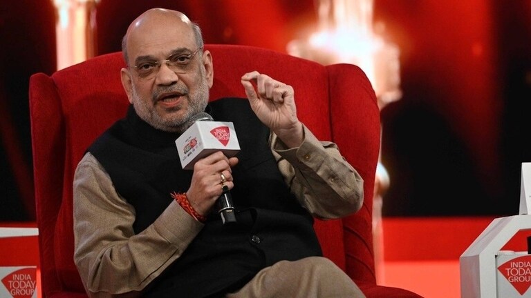 'तिथे टपकन सत्तेत बसले आणि इथे EVM वर..', पहिल्यांदाच 'असं' बोलले अमित शाह! पहिल्यांदाच 'असं' बोलले अमित शाह!